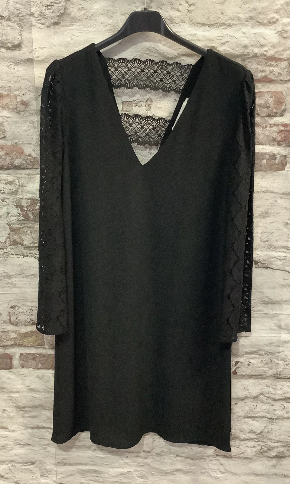 Robe dentelle | Jus de coco 