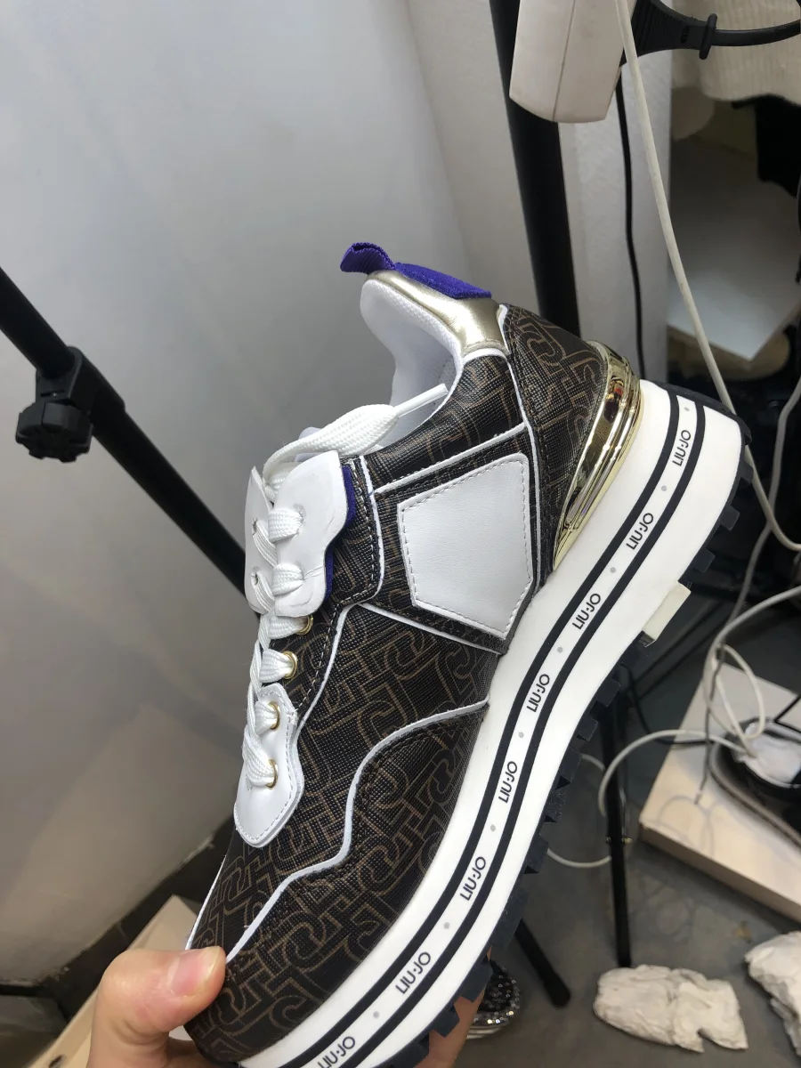 Bas | Astra boutique 