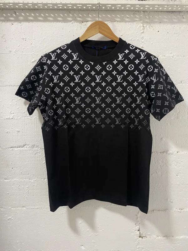 Louis Vuitton T-Shirt Black Monogram  | MASSIMOLUXURYOUTLET