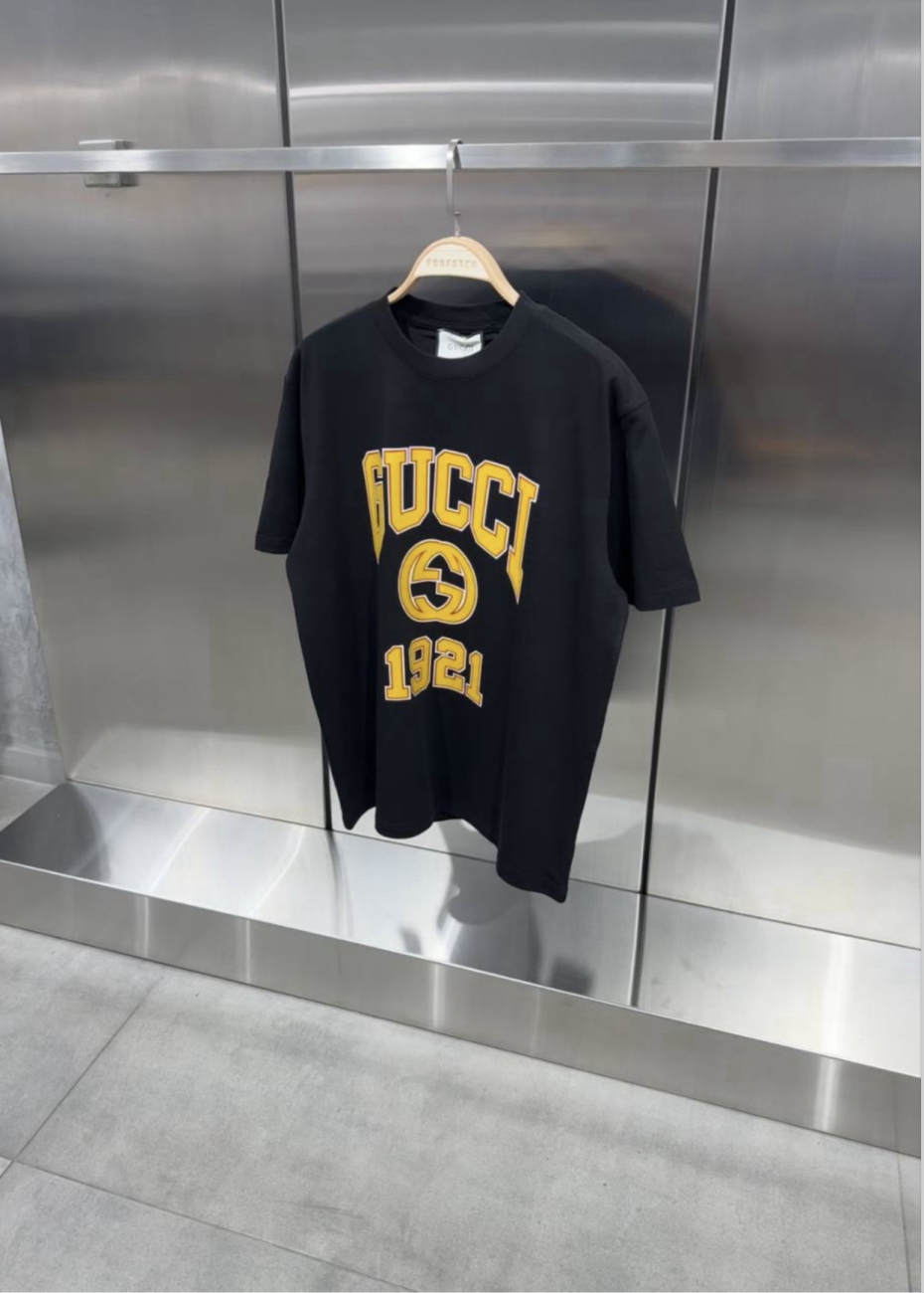 Gucci 1921 T-Shirt Black/Yellow | MASSIMOLUXURYOUTLET