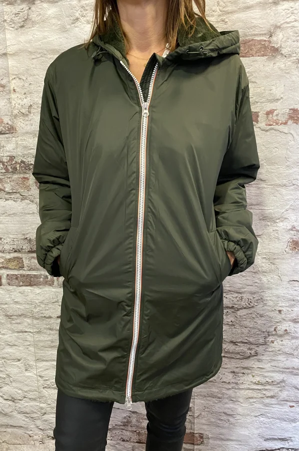 Manteau  | Jus de coco 