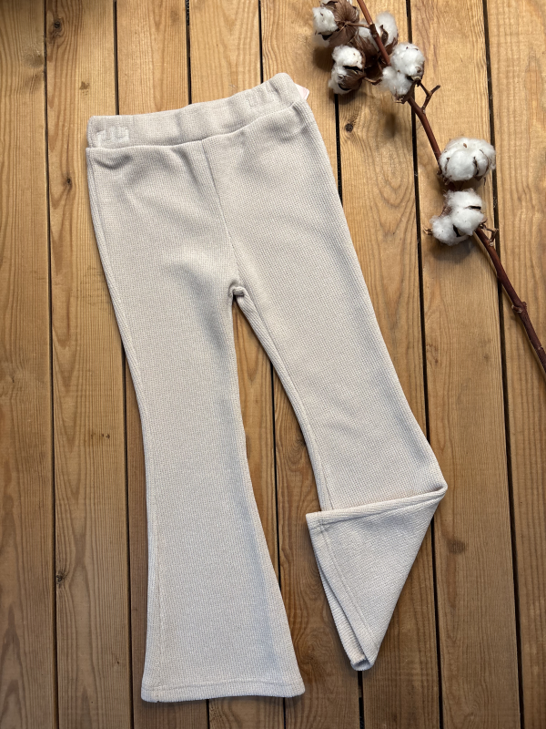 Pantalon flare en velours épais crème  | Lena in Love 