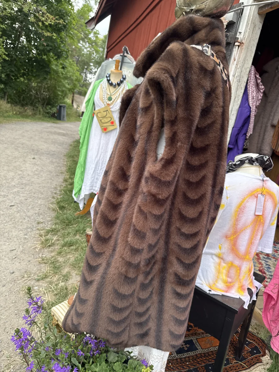 MIU VEST ”MINK” | TRUE QUEEN SWDN