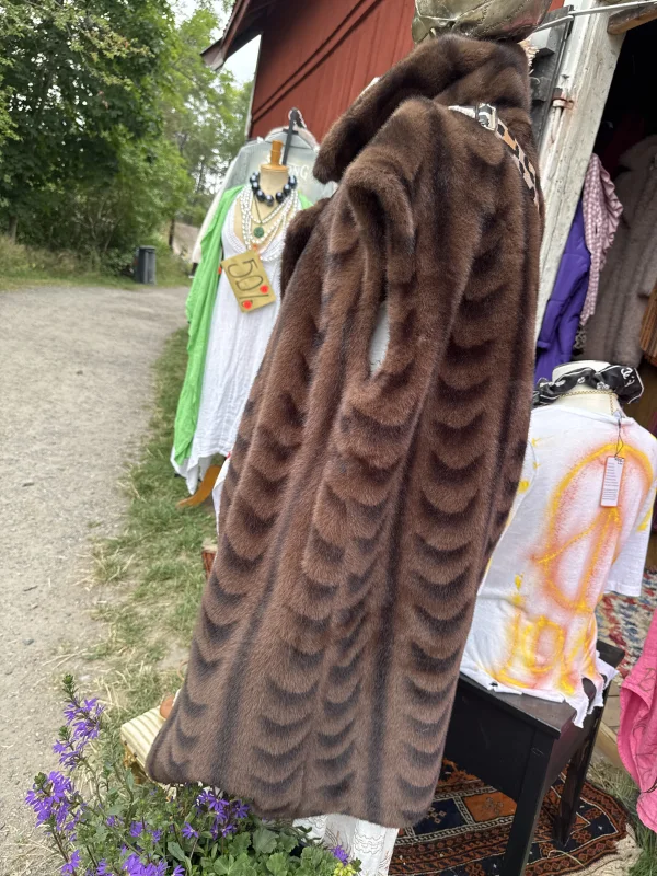 MIU VEST ”MINK” | TRUE QUEEN SWDN