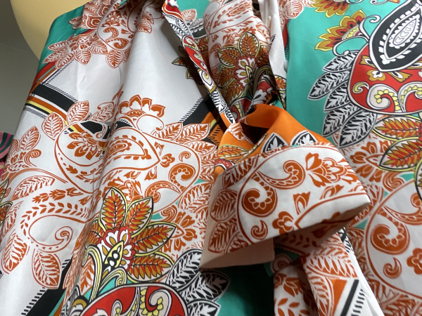  Che s | Astra boutique 