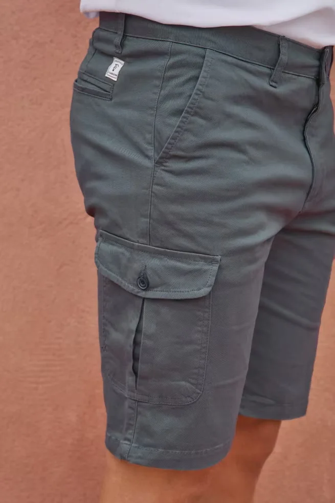Bermuda de Sarja Cargo Gris La Garrocha  | definne