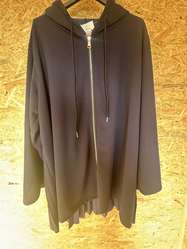 GILET GRANDE TAILLE DOS PLISSÉ TU 44-54/56 | LA RONDE DES MODES