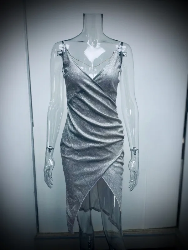 CLUB Sparkly Cleavage Dress Silver | 💖 𝕄𝕠𝕕𝕖𝕝 𝔻𝕠𝕝𝕝 💖