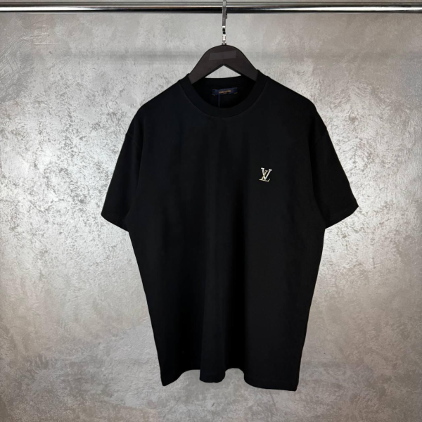 Louis Vuitton T-Shirt Metall LV Black  | MASSIMOLUXURYOUTLET