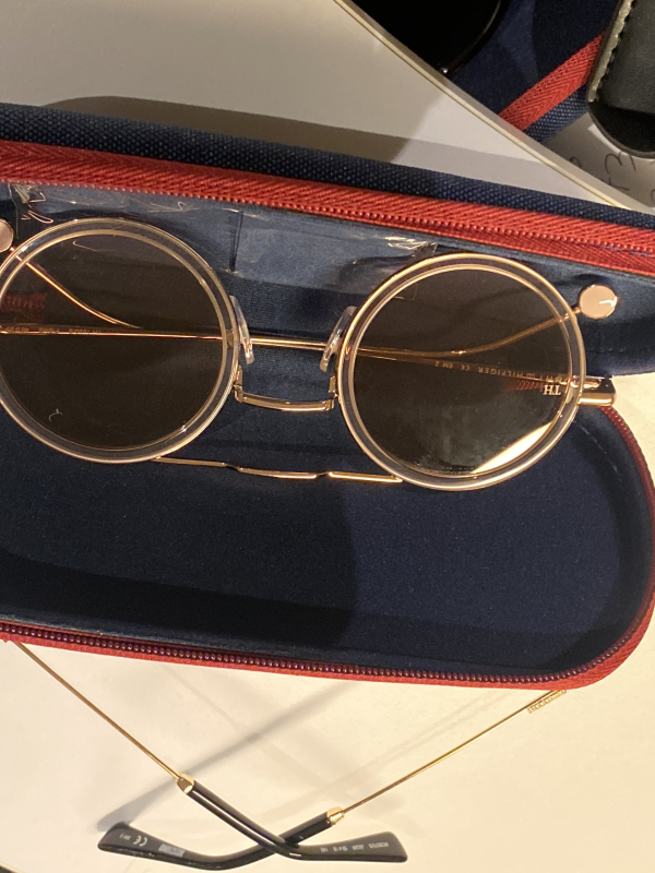 Lunettes tommy  | Astra boutique 
