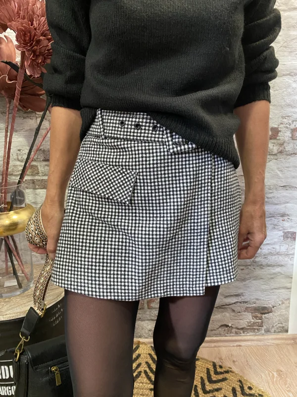 Jupe short | Jus de coco 