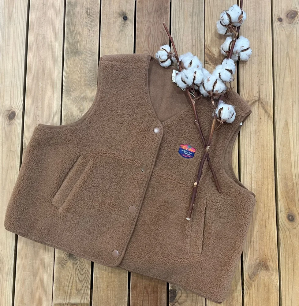 Gilet sans manche en teddy poheme  | Lena in Love 