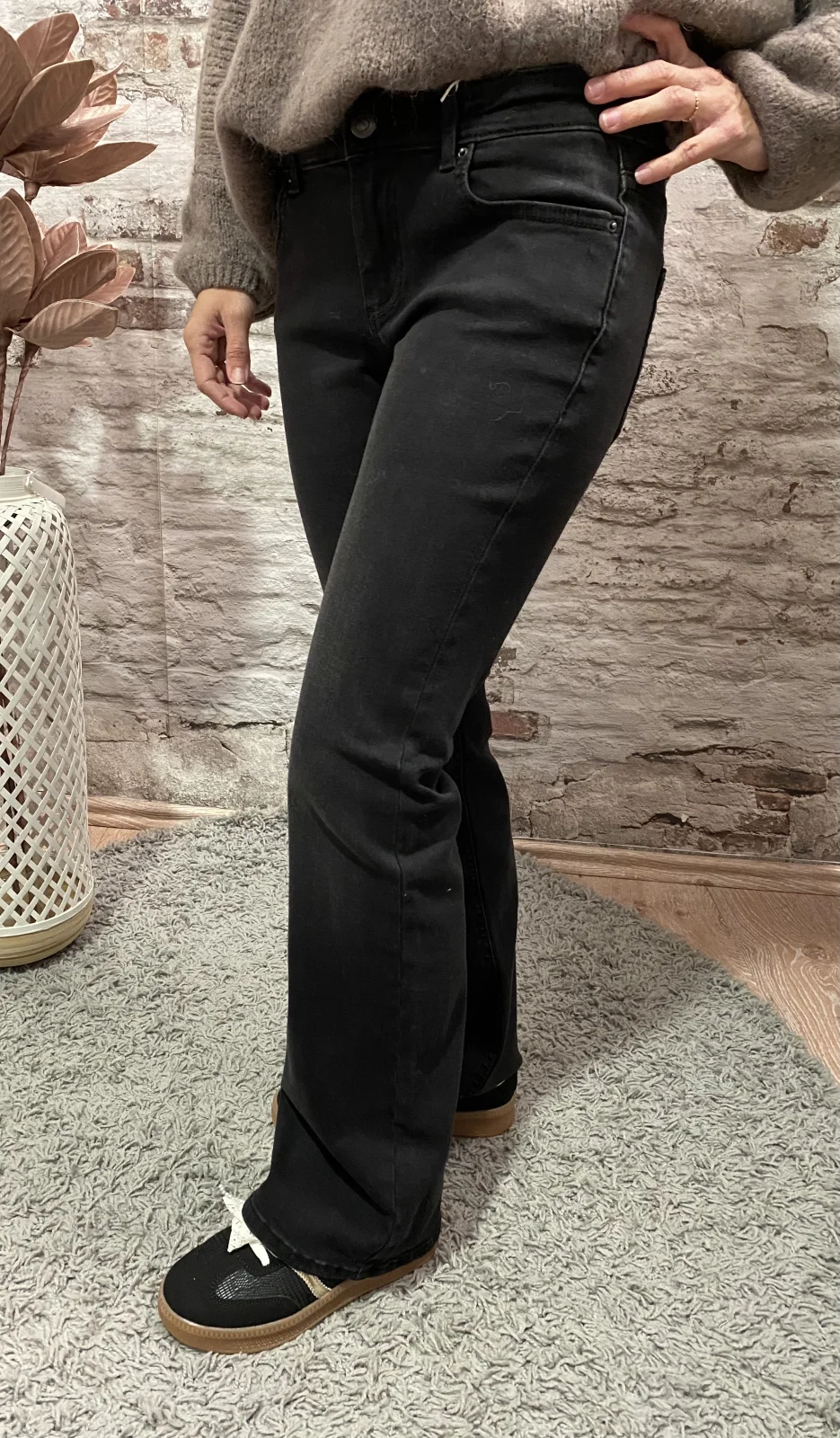 Jean flare noir only | Jus de coco 