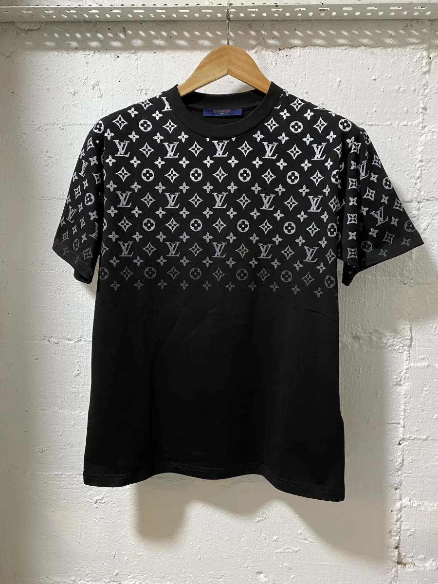 Louis Vuitton T-Shirt Gradient Cotton Black | MASSIMOLUXURYOUTLET