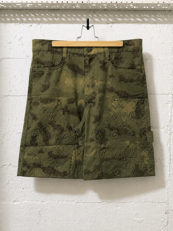 Louis Vuitton Shorts Camouflage Cargo Olive Green | 