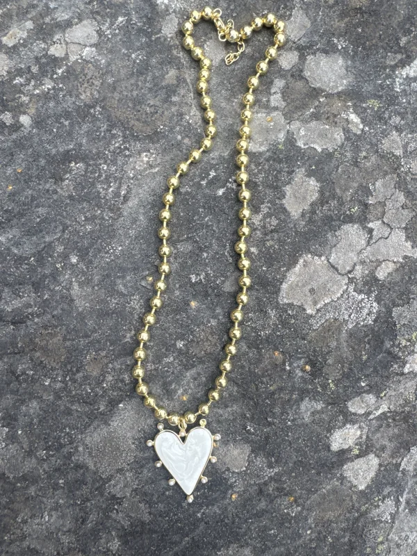 Necklace Heart Mother of Pearl | TRUE QUEEN SWDN