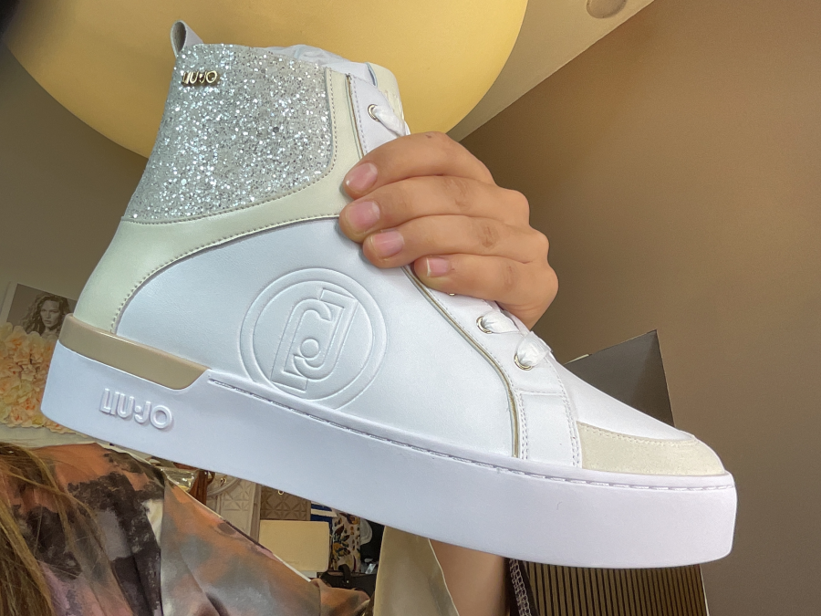    Bas | Astra boutique 