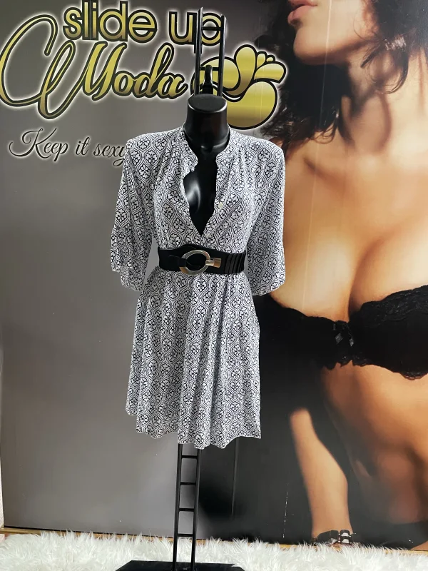 Loose fashionable dress | Slide Up Moda