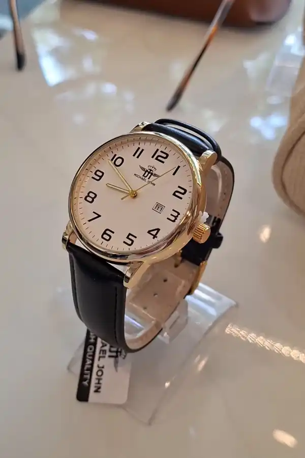 Relógio Michael Jonh Classic Leather Black & Gold Fundo Branco  | definne