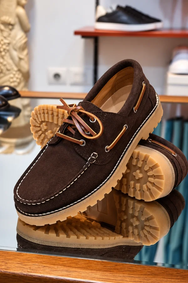 Sapato Náutico Pele de Camurça Castanho Cod.988 | definne