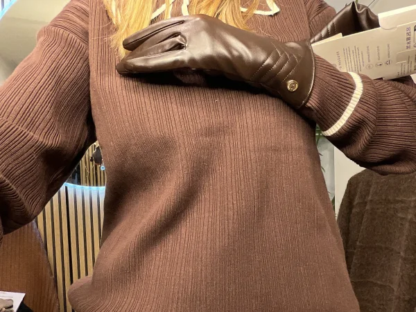 G L | Astra boutique 