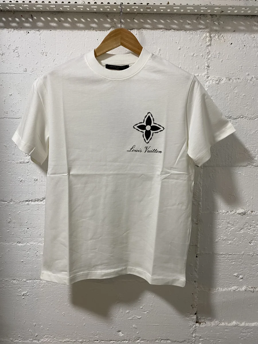 Louis Vuitton T-Shirt White LV Black  | MASSIMOLUXURYOUTLET