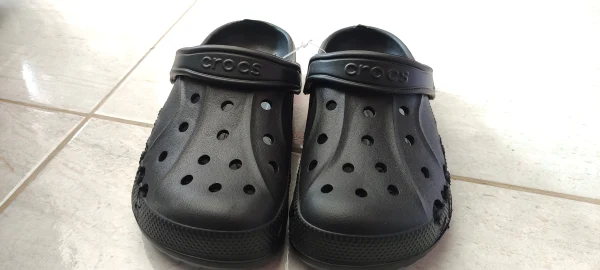 Crocs | romerovariedades 