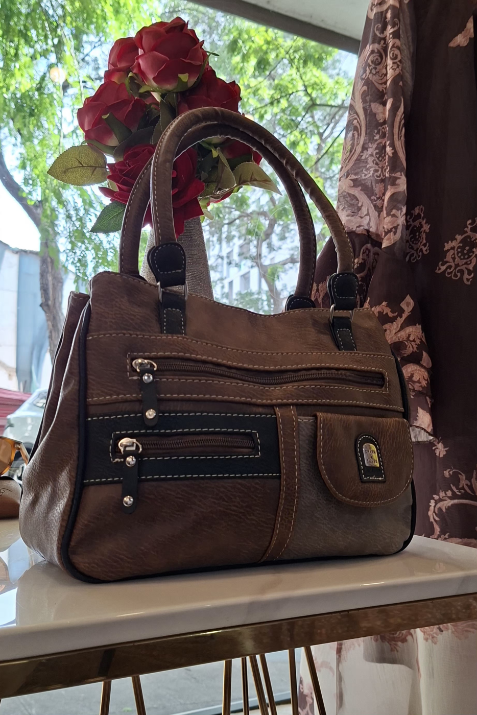 Mala de Senhora estilo Clássico em Castanho | definne