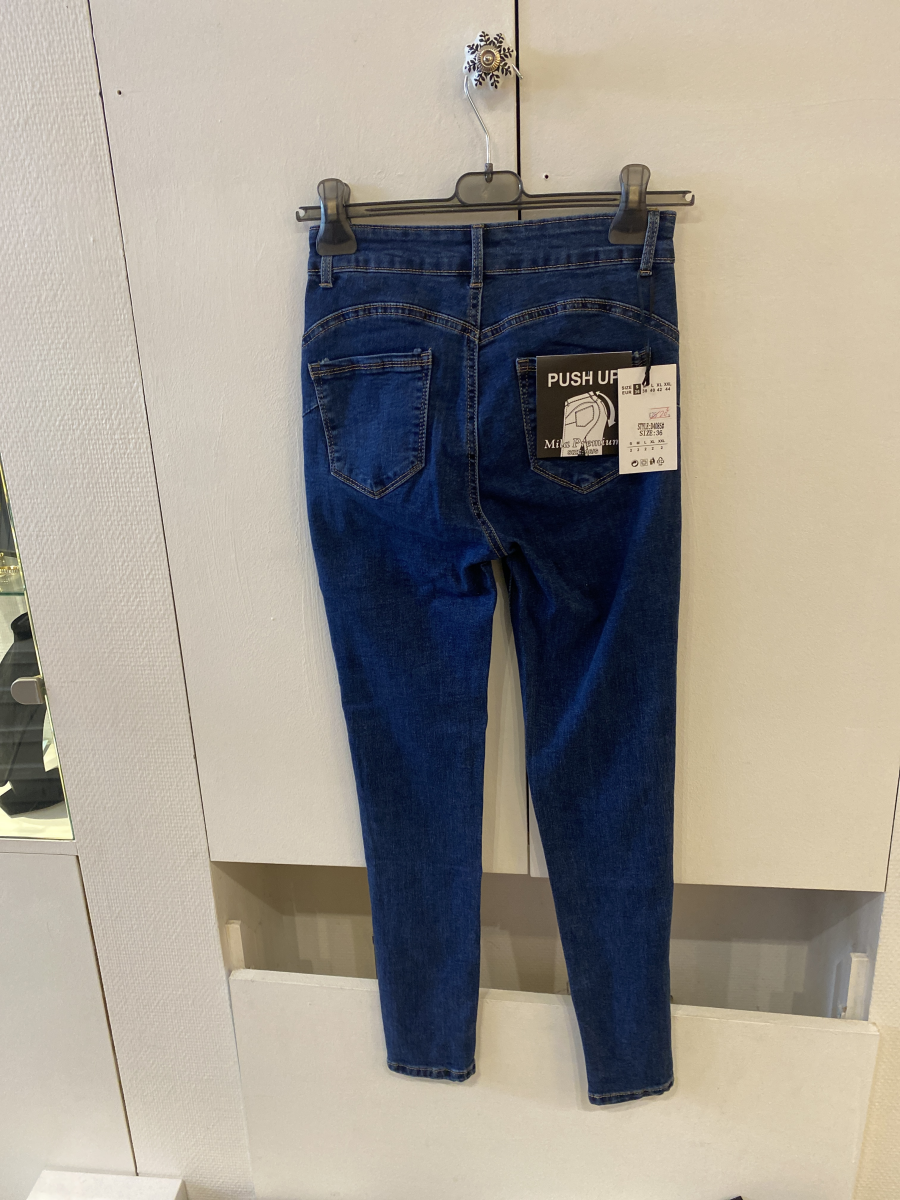 Jeans | Astra boutique 