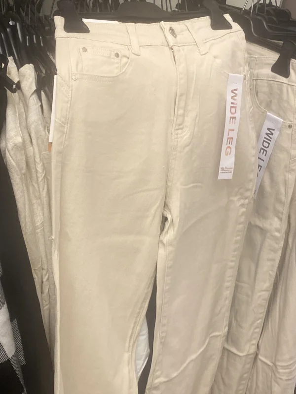 Jeans beige | Astra boutique 