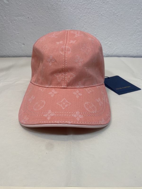 Louis Vuitton Cap Unisex Rosa  | MASSIMOLUXURYOUTLET