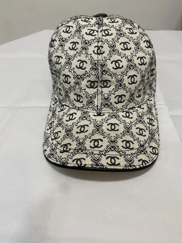 Chanel Paris Cap Beige/Black | MASSIMOLUXURYOUTLET