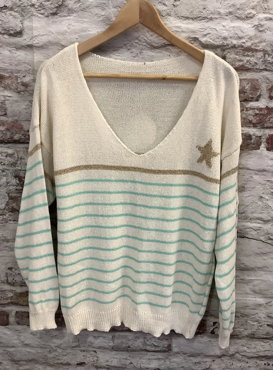 Pull rayé | Jus de coco 