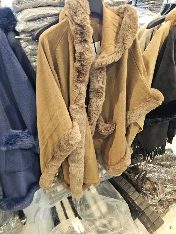 Poncho Christine  | Dresses of my World