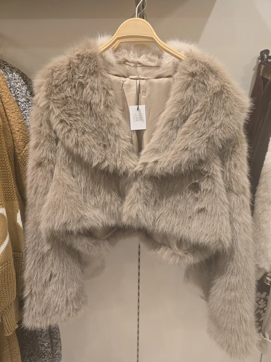 vest | Valora Select