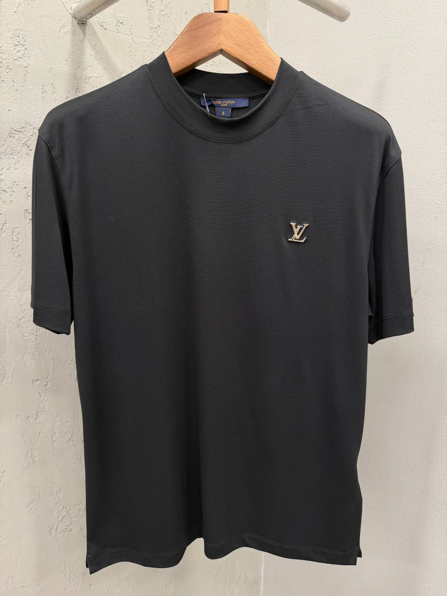 Louis Vuitton T-Shirt Black/BlackMetal | MASSIMOLUXURYOUTLET
